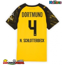 Camisa de Futebol Borussia Dortmund Nico Schlotterbeck #4 Equipamento Principal Mulheres 2025-26 Manga Curta
